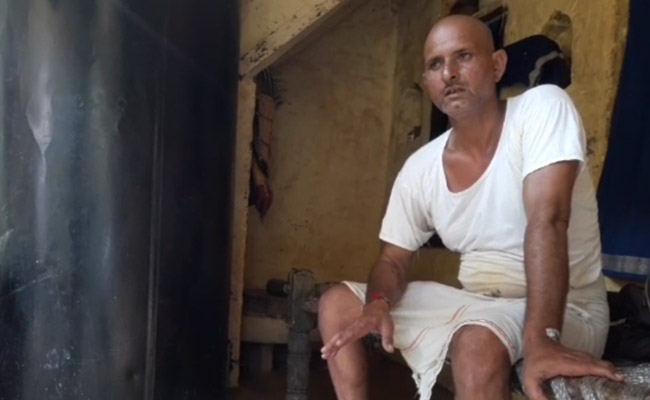 चीनी कंपनियों का जाल : 1000 करोड़ से ज्यादा की हेराफेरी के आरोपी का परिवार रह रहा झोपड़ी में!