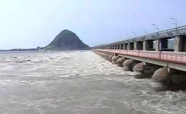 Andhra Irrigation Department Warns People Of Flooding In Low-Lying Areas