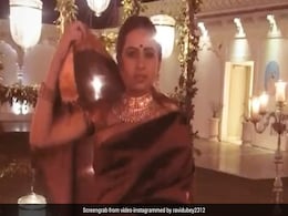 'ओ वुमनिया' गाने पर सरगुन मेहता ने लगाए ठुमके, पति रवि दुबे ने शेयर किया VIDEO 'ओ वुमनिया' गाने पर सरगुन मेहता ने लगाए ठुमके, पति रवि दुबे ने शेयर किया VIDEO