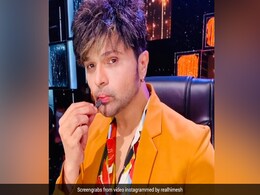 हिमेश रेशमिया को फिट रहने के लिए खानी पड़ रही हैं ये चीजें, Video शेयर कर बोले- तले हुए खाने से बच रहा हूं हिमेश रेशमिया को फिट रहने के लिए खानी पड़ रही हैं ये चीजें, Video शेयर कर बोले- तले हुए खाने से बच रहा हूं