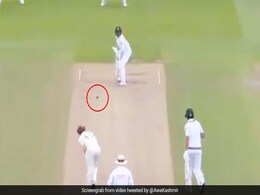 Eng Vs Pak: क्रिस वोक्स की यॉर्कर में फंसा पाक कप्तान, आउट होने के बाद देखने लगा पिच... देखें Video Eng Vs Pak: क्रिस वोक्स की यॉर्कर में फंसा पाक कप्तान, आउट होने के बाद देखने लगा पिच... देखें Video