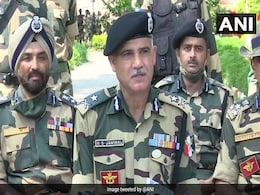 BSF को भारत-पाक सीमा पर मिली 20 मीटर लंबी सुरंग, पाकिस्तान में बनी रेत की बोरियां बरामद BSF को भारत-पाक सीमा पर मिली 20 मीटर लंबी सुरंग, पाकिस्तान में बनी रेत की बोरियां बरामद