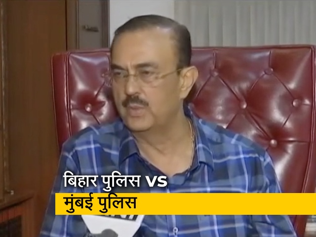 सुशांत केस : मुंबई पुलिस पर रिया की तरफदारी का आरोप