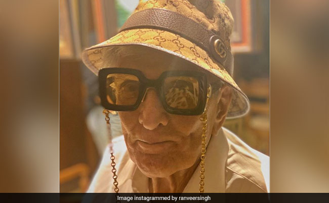 This Happened: The Internet Found Someone Even "Cooler" Than Ranveer Singh
