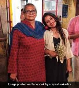 কাঁথা সেলাইয়ে দুই প্রজন্মের যোগ! শ্রেয়সীর হাত ধরে ফিরছে শিল্পী রঞ্জনা সরকারের সৃষ্টি