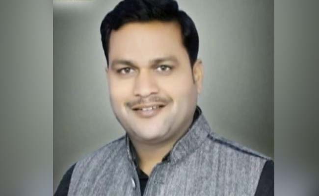 बलिया में पत्रकार हत्याकांड में पुलिस के दावे को पिता ने किया खारिज