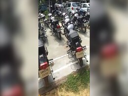 सुदीक्षा भाटी मौत मामला : पुलिस ने 2 दर्जन से ज्यादा बुलेट थाने पर मंगवाई, करवाई जा रही है पहचान सुदीक्षा भाटी मौत मामला : पुलिस ने 2 दर्जन से ज्यादा बुलेट थाने पर मंगवाई, करवाई जा रही है पहचान