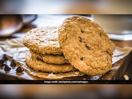 Can't Find A Eggless Cookie Recipe? Fret Not; Make These Microwave Eggless Cookies In 20 Minutes