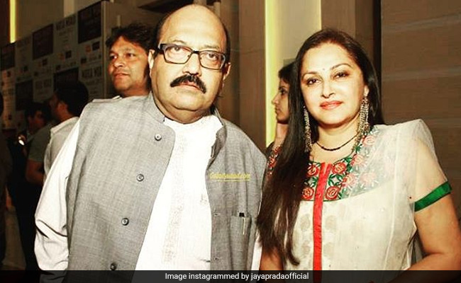 अमर सिंह के निधन पर गम में डूबीं जया प्रदा ने लिखी पोस्ट, बोलीं- हमें छोड़ कर कैसे जा सकते हैं...