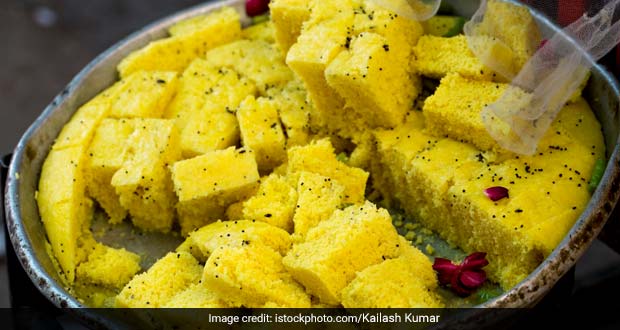 Make Instant Dhokla In A Glass That Too Without Steamer, Here's How!