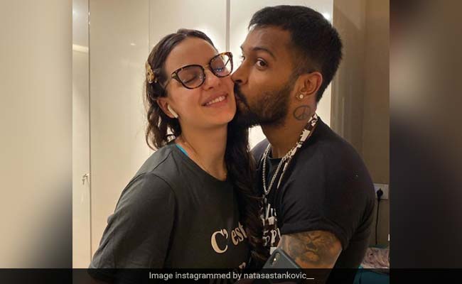 "Seriously?": Natasa Stankovic's Reaction After Instagram Removes Loved-Up Pic With Hardik Pandya