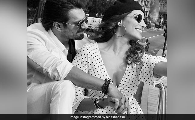 Bipasha Basu Shares A Dreamy Throwback Pic With Karan Singh Grover