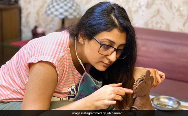 Ganesh Chaturthi 2020: Juhi Parmar And Other TV Stars Made Ganpati Idols At home