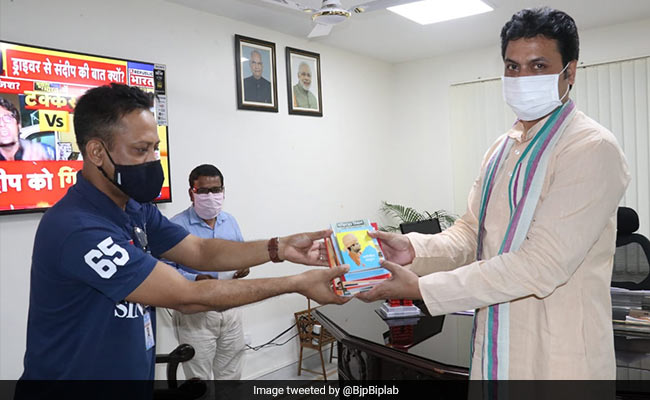 Tripura's Biplab Deb Gives Books On Swami Vivekananda To Covid Patients