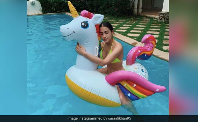 Nothing Messes With Sara Ali Khan's Pool Time, Not Even The Rain