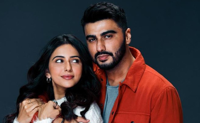 निर्देशक काश्वी नायर की पहली फिल्म में साथ नजर आएंगे अर्जुन कपूर और रकुल प्रीत सिंह
