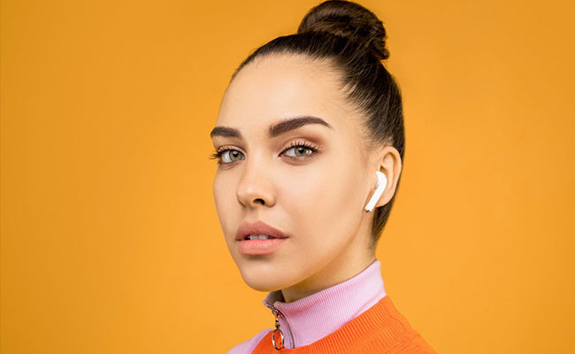 Go Truly Wireless When You Pick These Super Cool Bluetooth Earphones