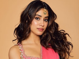 Janhvi Kapoor ने बताए स्टार किड होने के नुकसान, बोलीं- क्रिटिसाइज ज्यादा किया जाता है, प्रेशर भी है... Janhvi Kapoor ने बताए स्टार किड होने के नुकसान, बोलीं- क्रिटिसाइज ज्यादा किया जाता है, प्रेशर भी है...