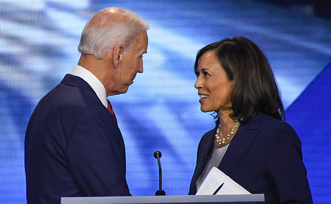 "America <i>Mein Khila Kamal</i>": Indian-Americans Celebrate Kamala Harris's Selection