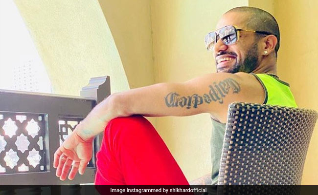 IPL 2020: शिखर धवन ने दुबई से शेय़र की तस्वीर, कुलदीप यादव ऐसे किया ट्रोेल..देखें Photo