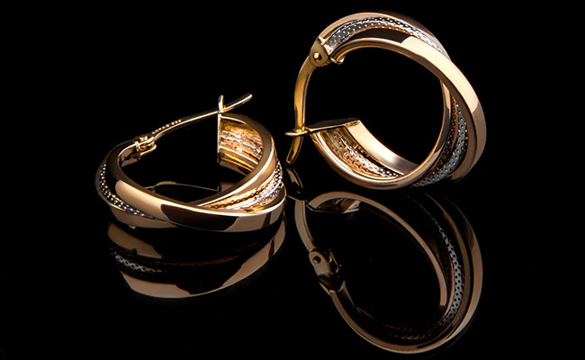 You Won't Want To Miss These Gorgeous Gold Earrings Under 10K