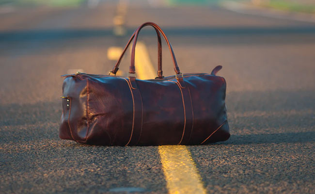 Ready To Travel? Chic Duffle Bags For Weekend Getaways