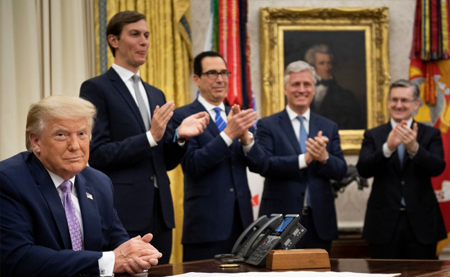 इजराइल और UAE राजनयिक संबंध स्थापित करेंगे, ट्रंप ने समझौते में महत्वपूर्ण भूमिका निभायी