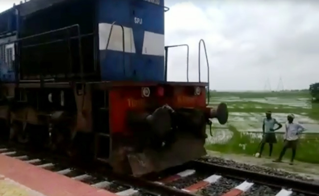 रेल नेटवर्क से जुड़ा कोसी, मिथिला और सीमांचल, आसनपुर कुपहा से सरायगढ़ के बीच दौड़ी ट्रेन