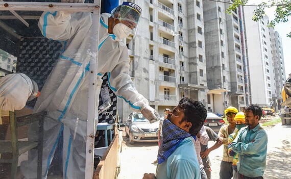 ২৪ ঘণ্টায় ৬০,৯৭৫ জনের শরীরে বাসা বাঁধল করোনা; মোট আক্রান্ত ৩১.৬৭ লক্ষ ২৪ ঘণ্টায় ৬০,৯৭৫ জনের শরীরে বাসা বাঁধল করোনা; মোট আক্রান্ত ৩১.৬৭ লক্ষ