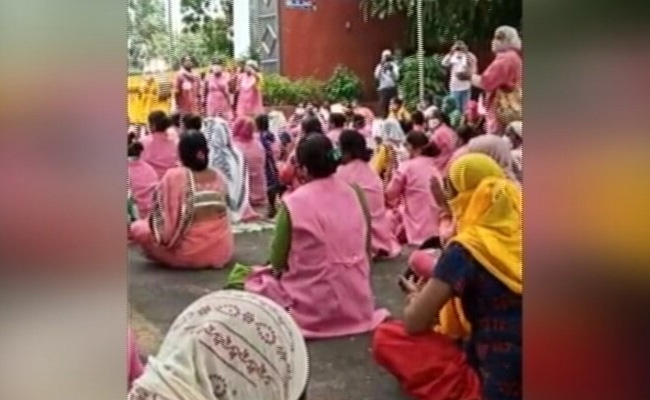 "Scared Of Infecting Our Children": Delhi COVID-19 Warriors On Strike