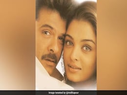 "How Time Flies": Anil Kapoor Celebrates 20 Years Of <i>Hamara Dil Aapke Paas Hai</i> "How Time Flies": Anil Kapoor Celebrates 20 Years Of <i>Hamara Dil Aapke Paas Hai</i>