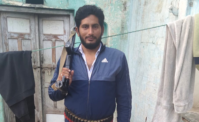 मेवात में फायरिंग के बाद पकड़े गए एटीएम उखाड़ने वाले बदमाश, गोली लगने से एक घायल