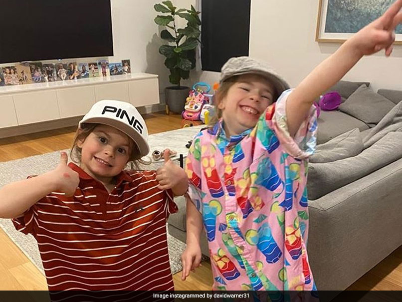 "They Raid Your Wardrobe": David Warner Shares Adorable Picture Of Daughters
