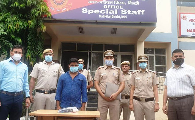 दिल्ली पुलिस ने पकड़ा 50 हजार फर्जी सिम कार्ड बेचने वाला गैंग