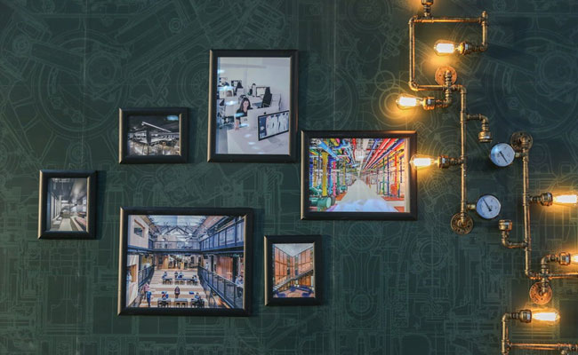 Give Your Room A Quick Makeover With These Wallpapers