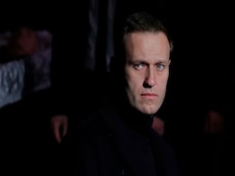 Kremlin Critic Alexei Navalny "Stable" After Landing In Germany Kremlin Critic Alexei Navalny "Stable" After Landing In Germany