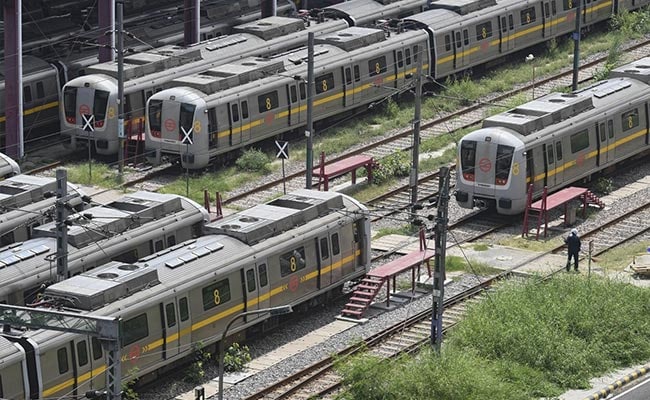 दिल्ली मेट्रो ने 18 स्टेशन आज भी बंद, राजीव चौक, ITO , मंडी हाउस और सुप्रीम कोर्ट शामिल