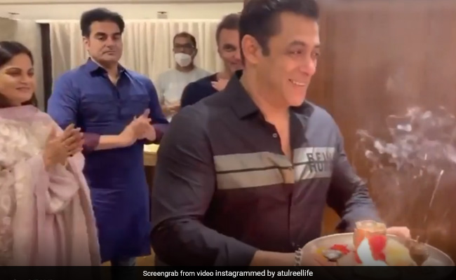 Ganesh Chaturthi 2020: Inside Salman Khan's Festivities With Family