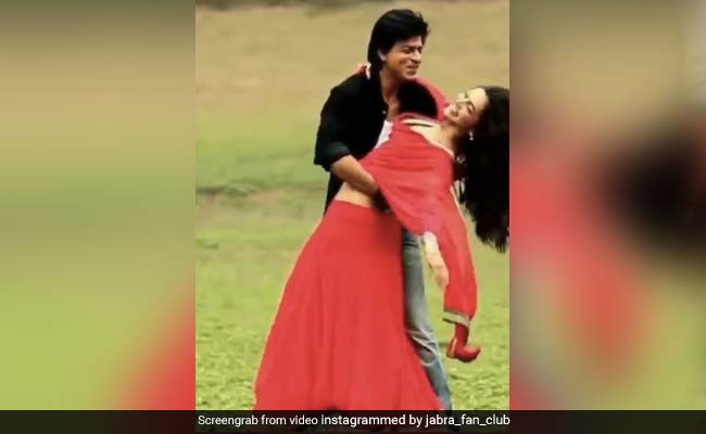 शाहरुख और दीपिका कर रहे थे 'तितली' सॉन्ग की शूटिंग, तभी बिगड़ा बैलेंस और फिर...देखें Video