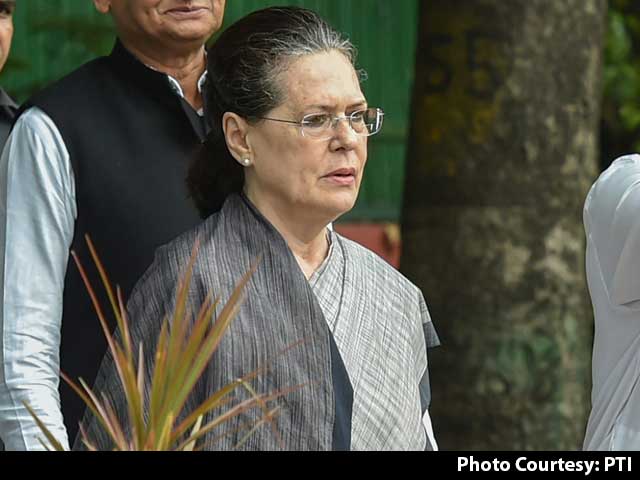 Congress's Stormy Meeting, Prashant Bhushan's Contempt Case And Other Top Stories