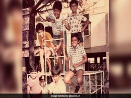 Friendship Day: दोस्तों के साथ पार्क में बने झूले पर बैठे दिखाई दे रहे हैं सचिन, शेयर की बचपन की तस्वीर Friendship Day: दोस्तों के साथ पार्क में बने झूले पर बैठे दिखाई दे रहे हैं सचिन, शेयर की बचपन की तस्वीर