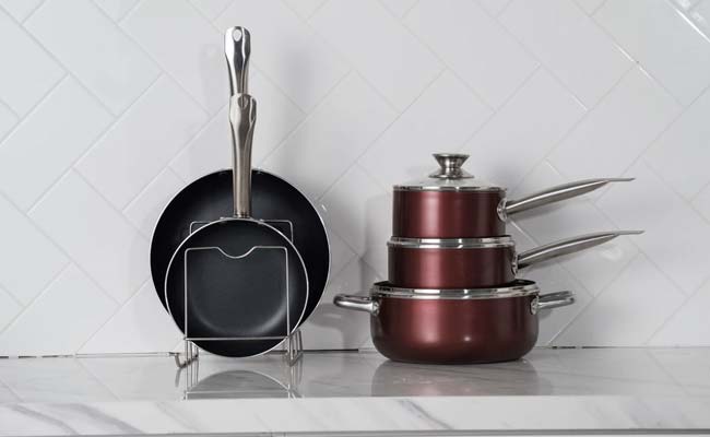 Nutritionist discourages the use of three kitchen tools & recommends healthier alternatives
