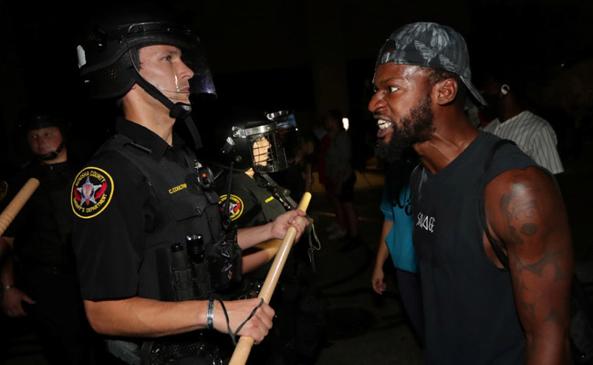 Wisconsin Protests After US Police Shoot Black Man In Back