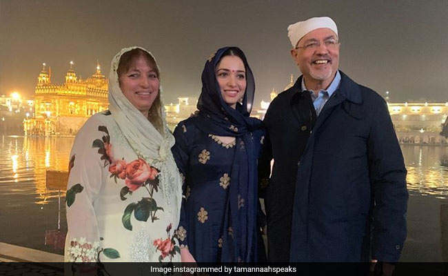 <i>Baahubali</i> Star Tamannaah's Parents Test Positive For COVID-19, She's Negative