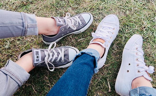 Upto 80% Off On Casual Shoes? Yes, Please!