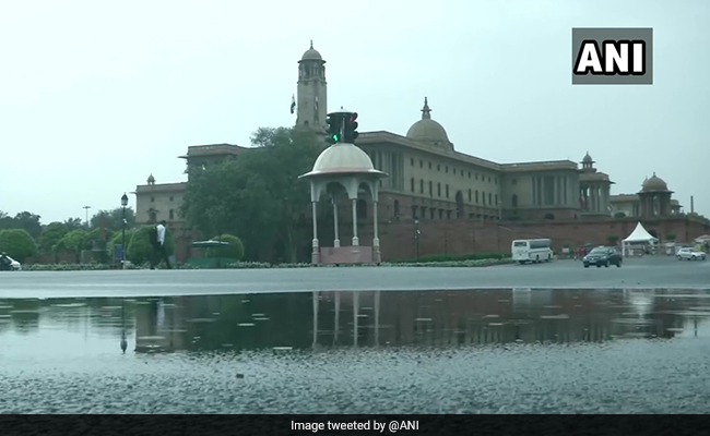 Massive Traffic Jam, Waterlogging Amid Heavy Rain In Delhi: Live Updates