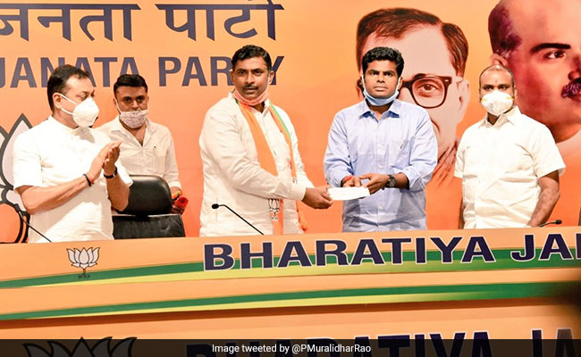 पूर्व IPS अधिकारी 'सिंघम' अन्नामलाई ने थामा BJP का दामन, बोले- 'मैं दिल से राष्ट्रवादी हूं'