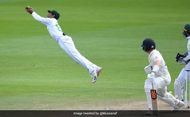 England v Pakistan: Asad Shafiq takes diving catch to remove Dom Bess Watch video England v Pakistan: Asad Shafiq takes diving catch to remove Dom Bess Watch video