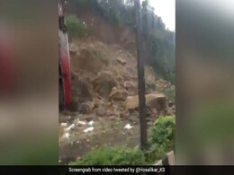 Mumbai Rain Causes Landslide On Western Express Highway, Traffic Diverted Mumbai Rain Causes Landslide On Western Express Highway, Traffic Diverted