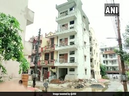 Residents Moved Out After Gurgaon Building Tilts Due To Heavy Rain Residents Moved Out After Gurgaon Building Tilts Due To Heavy Rain